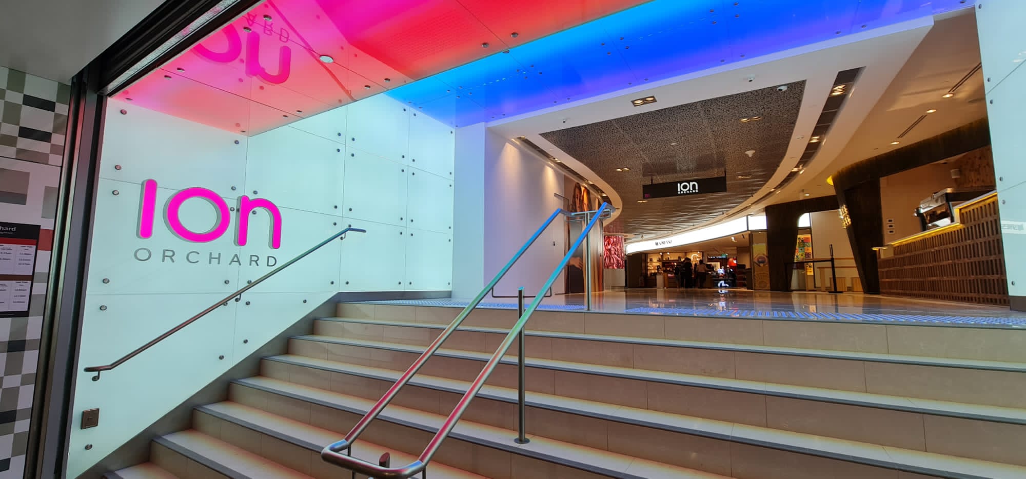 shopping mall